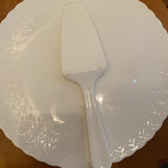 Mikasa Bone China Cake Plate and Server - Picture 4 of 10